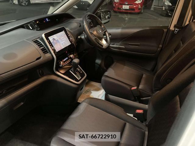 Nissan SERENA 2016-10 6614732-23