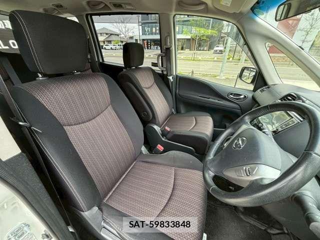 Nissan SERENA 2015-02 6614778-9
