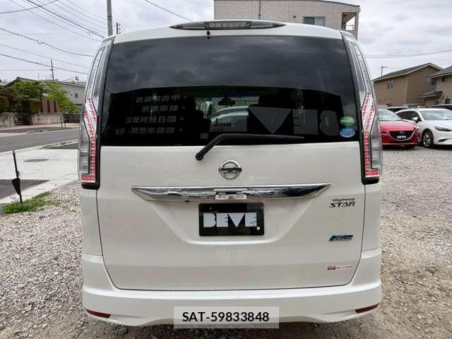 Nissan SERENA 2015-02 6614778-14