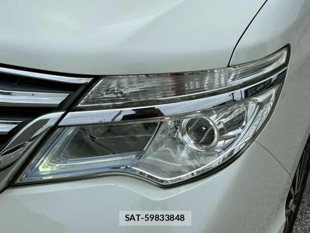 Nissan SERENA 2015-02 6614778-17