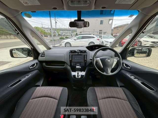 Nissan SERENA 2015-02 6614778-1