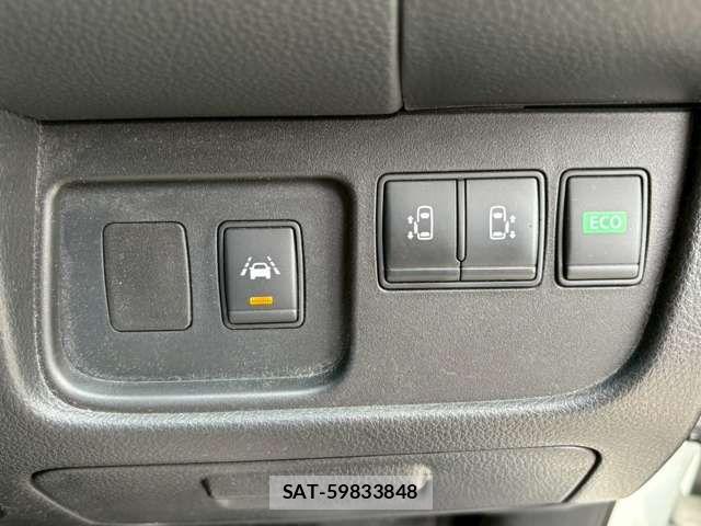 Nissan SERENA 2015-02 6614778-6