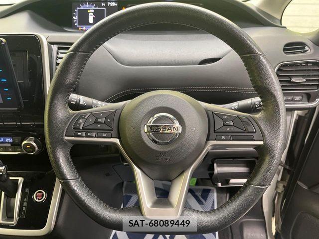 Nissan SERENA 2017-09 6614726-10