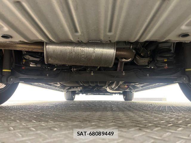 Nissan SERENA 2017-09 6614726-18