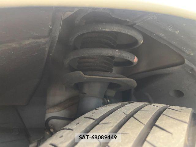 Nissan SERENA 2017-09 6614726-19