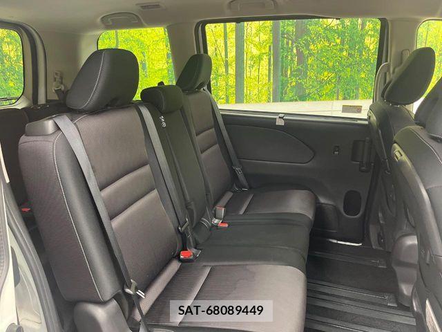 Nissan SERENA 2017-09 6614726-8
