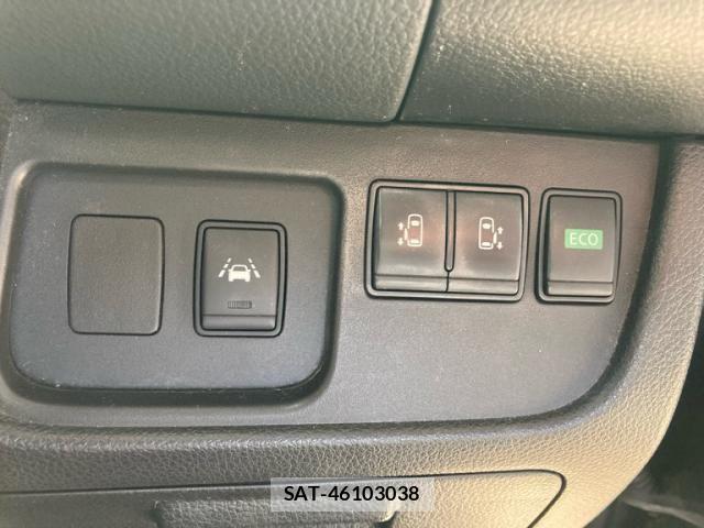 Nissan SERENA 2014-03 6614790-18