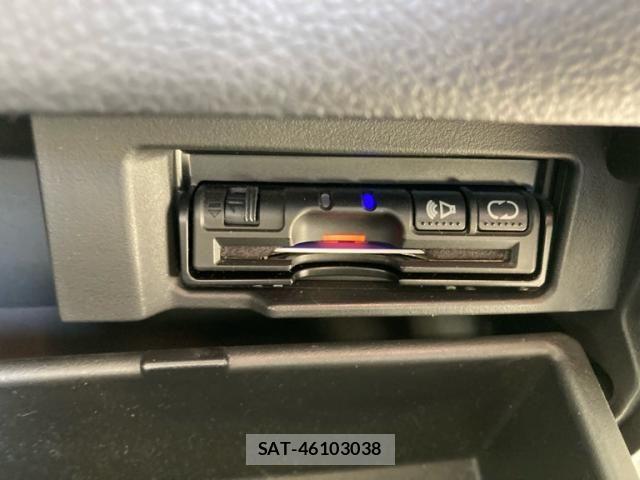 Nissan SERENA 2014-03 6614790-24