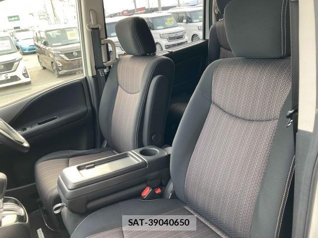 Nissan SERENA 2015-06 6614747-25