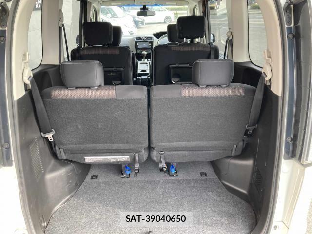 Nissan SERENA 2015-06 6614747-28