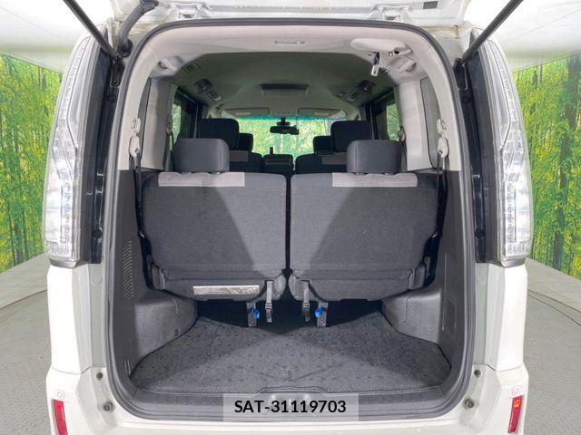 Nissan SERENA 2014-02 6614776-10