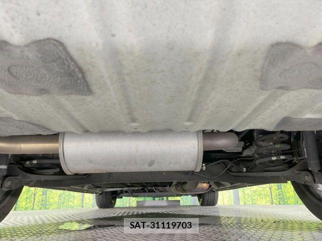 Nissan SERENA 2014-02 6614776-18
