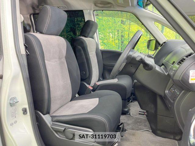 Nissan SERENA 2014-02 6614776-7