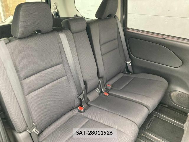 Nissan SERENA 2017-12 6614730-23