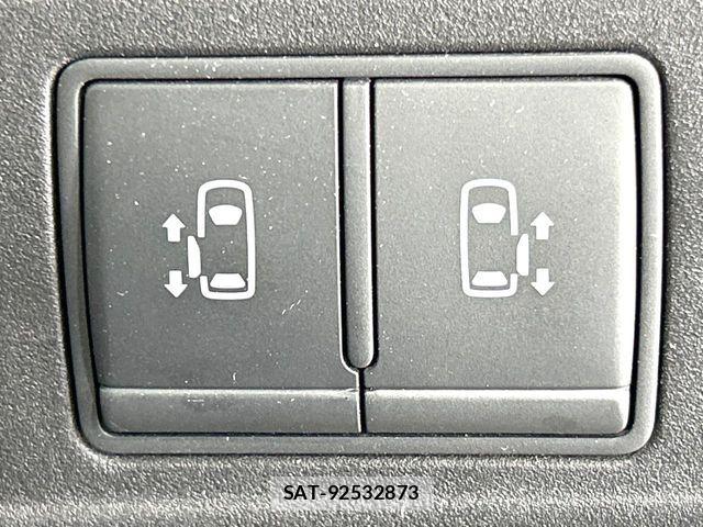 Nissan SERENA 2018-02 6614716-6