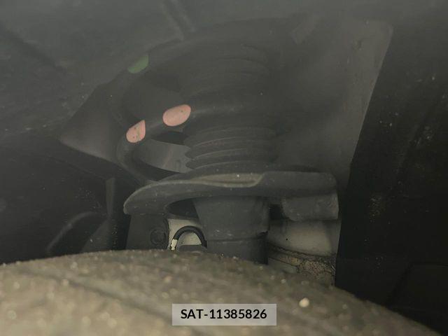 Nissan SERENA 2021-05 6614717-19