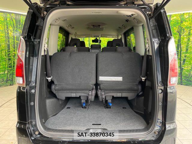 Nissan SERENA 2017-08 6614755-10