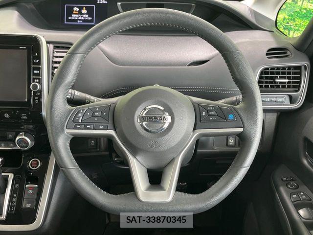 Nissan SERENA 2017-08 6614755-11