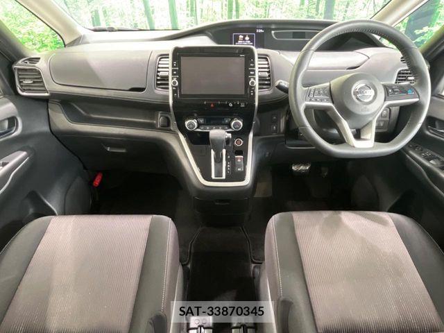 Nissan SERENA 2017-08 6614755-1