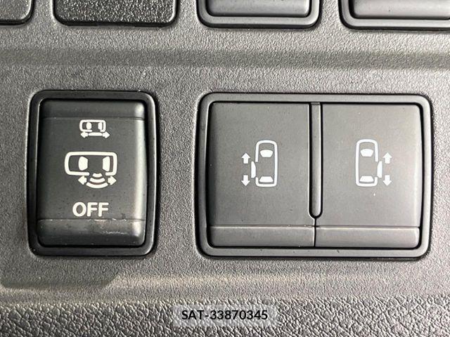 Nissan SERENA 2017-08 6614755-2