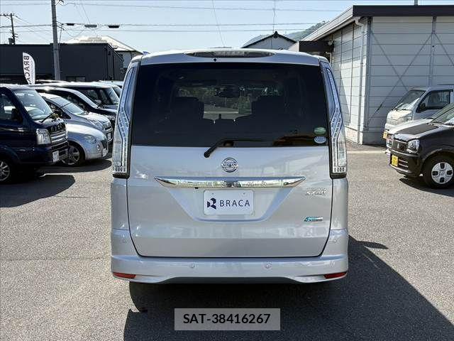 Nissan SERENA 2014-01 6614774-13