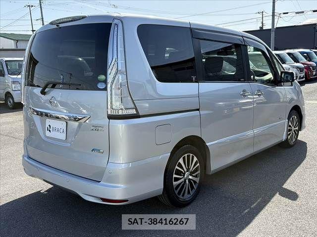 Nissan SERENA 2014-01 6614774-14
