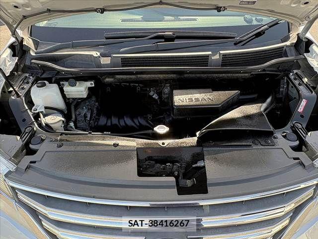 Nissan SERENA 2014-01 6614774-19