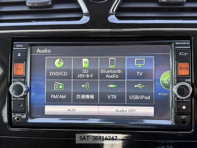 Nissan SERENA 2014-01 6614774-25