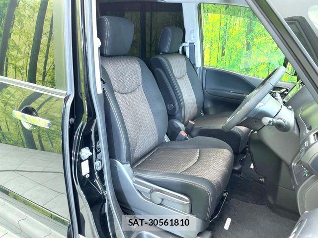 Nissan SERENA 2016-02 6614765-6