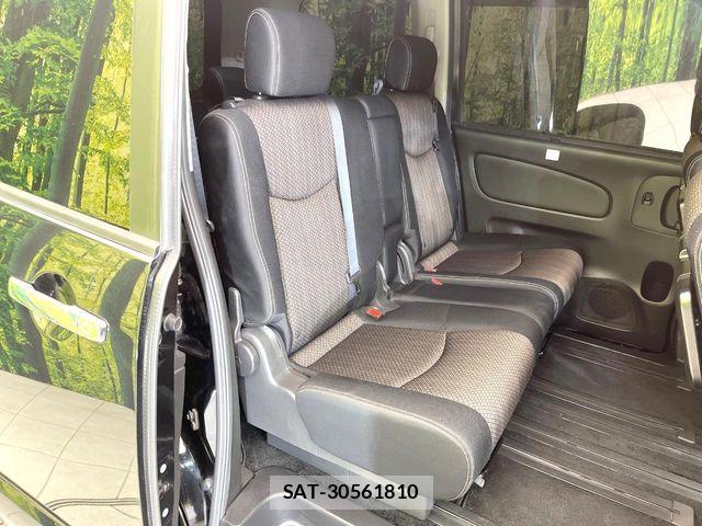 Nissan SERENA 2016-02 6614765-7