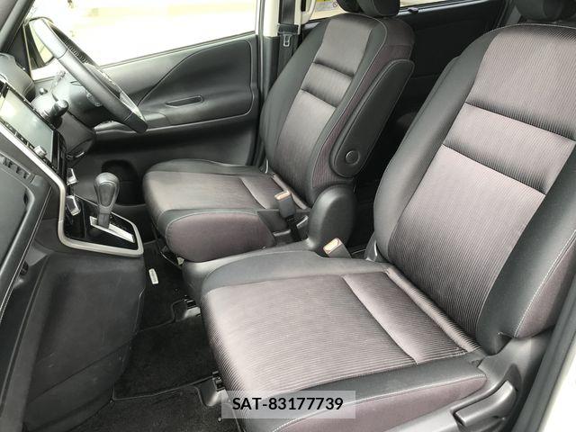 Nissan SERENA 2017-09 6614735-12
