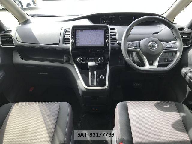 Nissan SERENA 2017-09 6614735-1