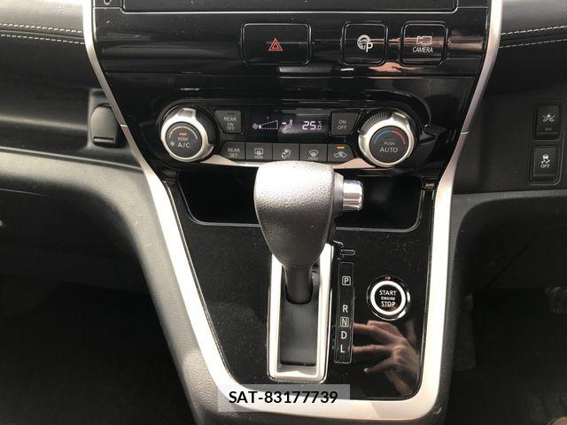 Nissan SERENA 2017-09 6614735-23