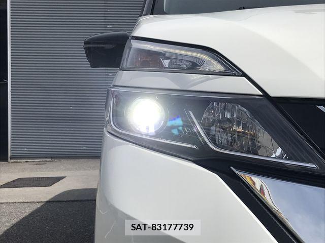 Nissan SERENA 2017-09 6614735-26