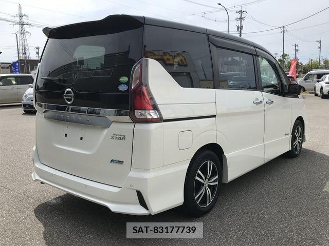 Nissan SERENA 2017-09 6614735-2