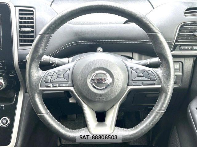 Nissan SERENA 2017-06 6614719-11