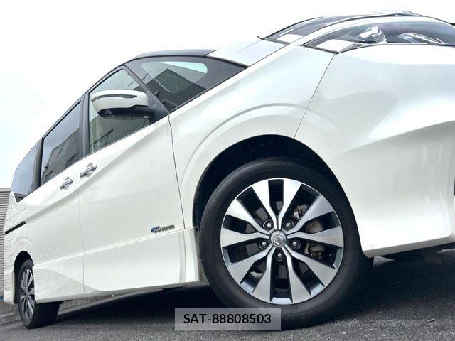 Nissan SERENA 2017-06 6614719-13
