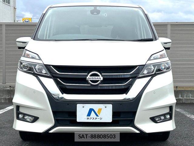 Nissan SERENA 2017-06 6614719-14