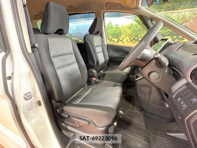 Nissan SERENA 2021-02 6614702-8