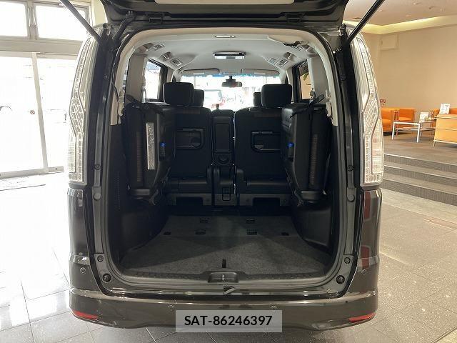Nissan SERENA 2014-01 6614769-7
