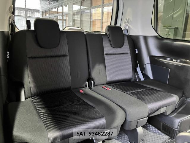 Nissan SERENA 2018-10 6614715-17