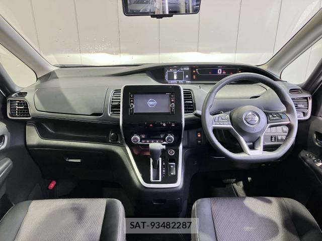 Nissan SERENA 2018-10 6614715-5