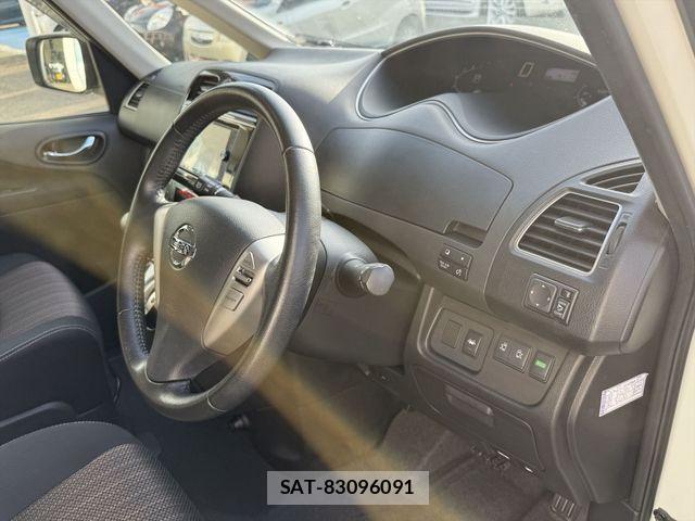 Nissan SERENA 2015-10 6614767-25
