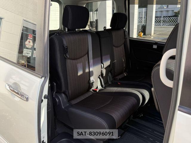 Nissan SERENA 2015-10 6614767-27