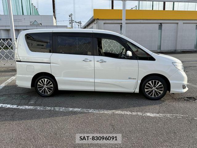 Nissan SERENA 2015-10 6614767-3
