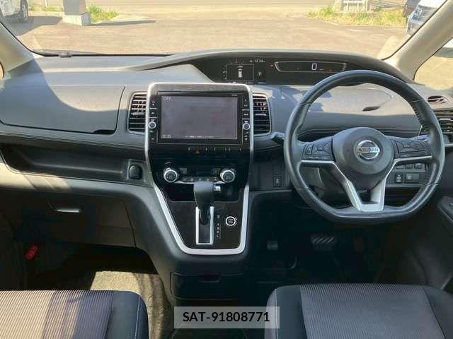 Nissan SERENA 2017-04 6642519-10