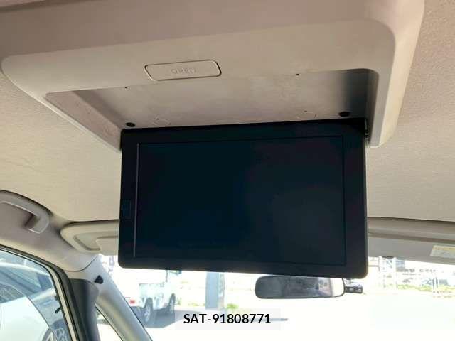 Nissan SERENA 2017-04 6642519-1