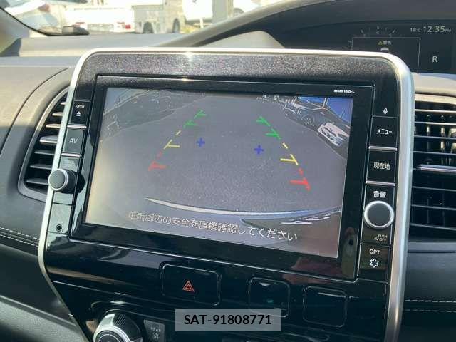 Nissan SERENA 2017-04 6642519-2