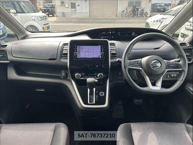 Nissan SERENA 2018-10 6642515-11