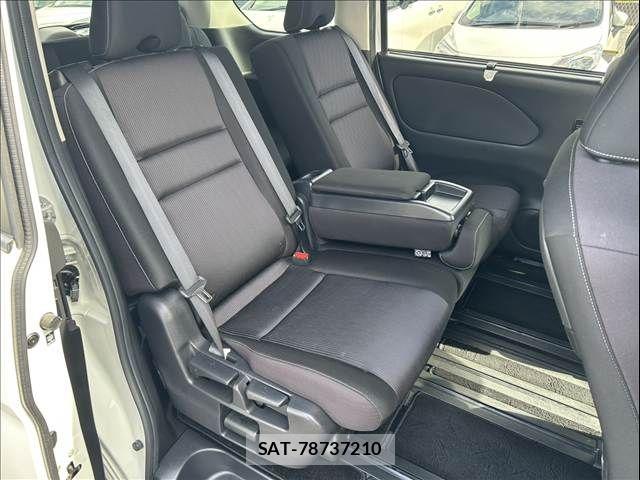 Nissan SERENA 2018-10 6642515-13